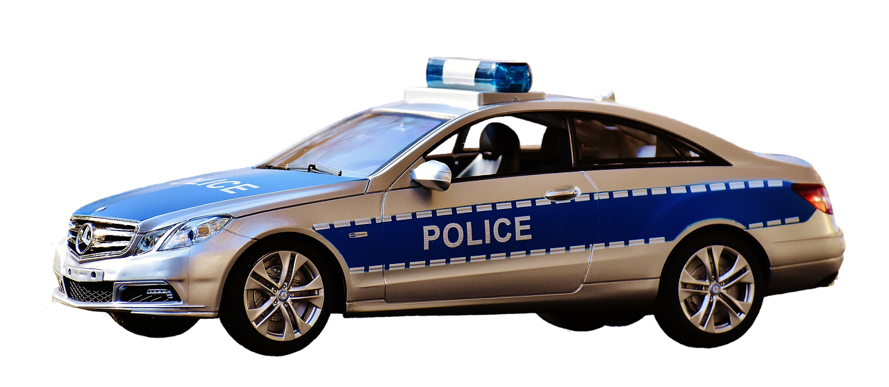 Immagine che illustra un'auto con ganasce fiscali per bollo auto non pagato.